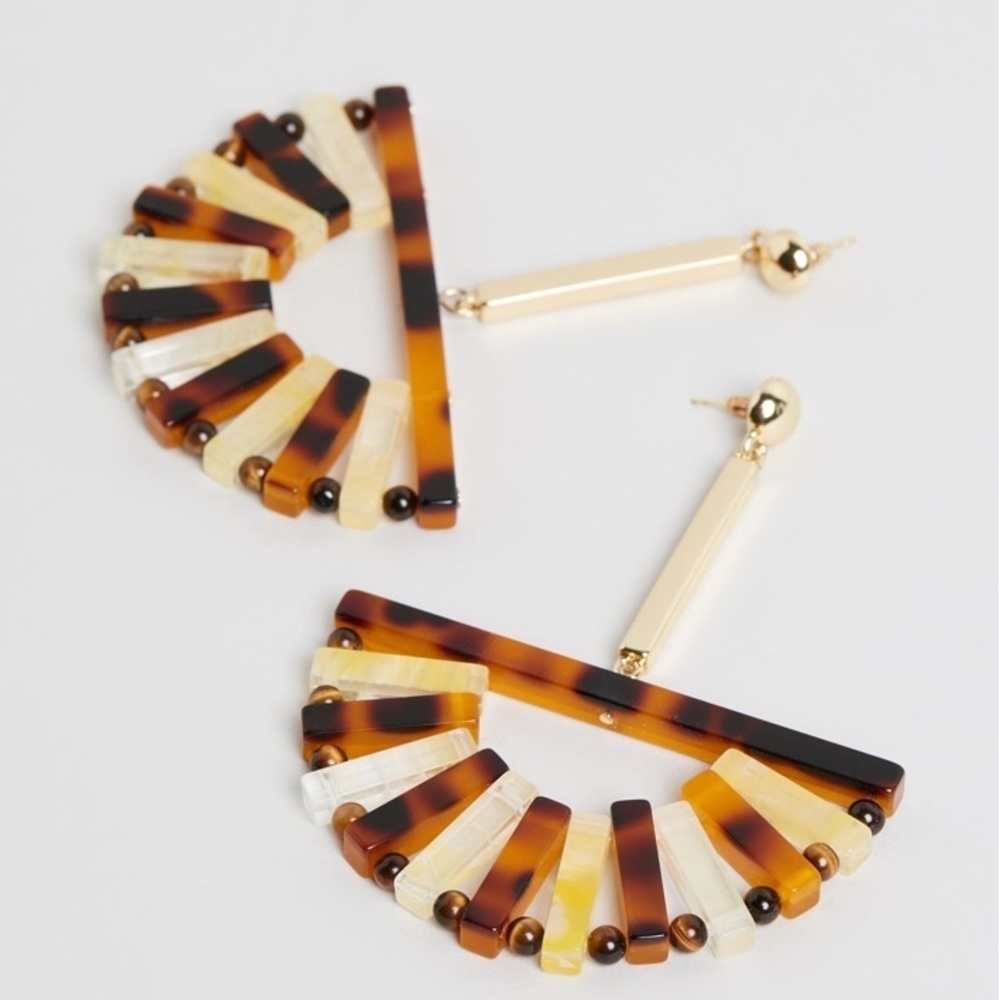 NIB Cult Gaia Acrylic Ark Drop Earrings Brown Yellow